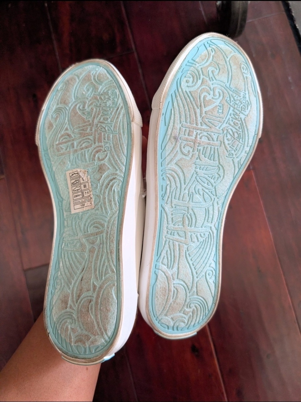 Blowfish Malibu White Slip-On Canvas Shoes Size 7.5 - Picture 2 of 2